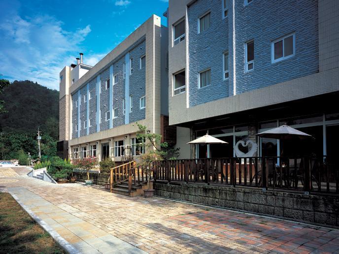 The Solas Hot Spring Resort Nantou Exterior foto